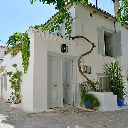 A Sea-Licious Vacation - Chic & Style In Hydra Villa Exterior photo