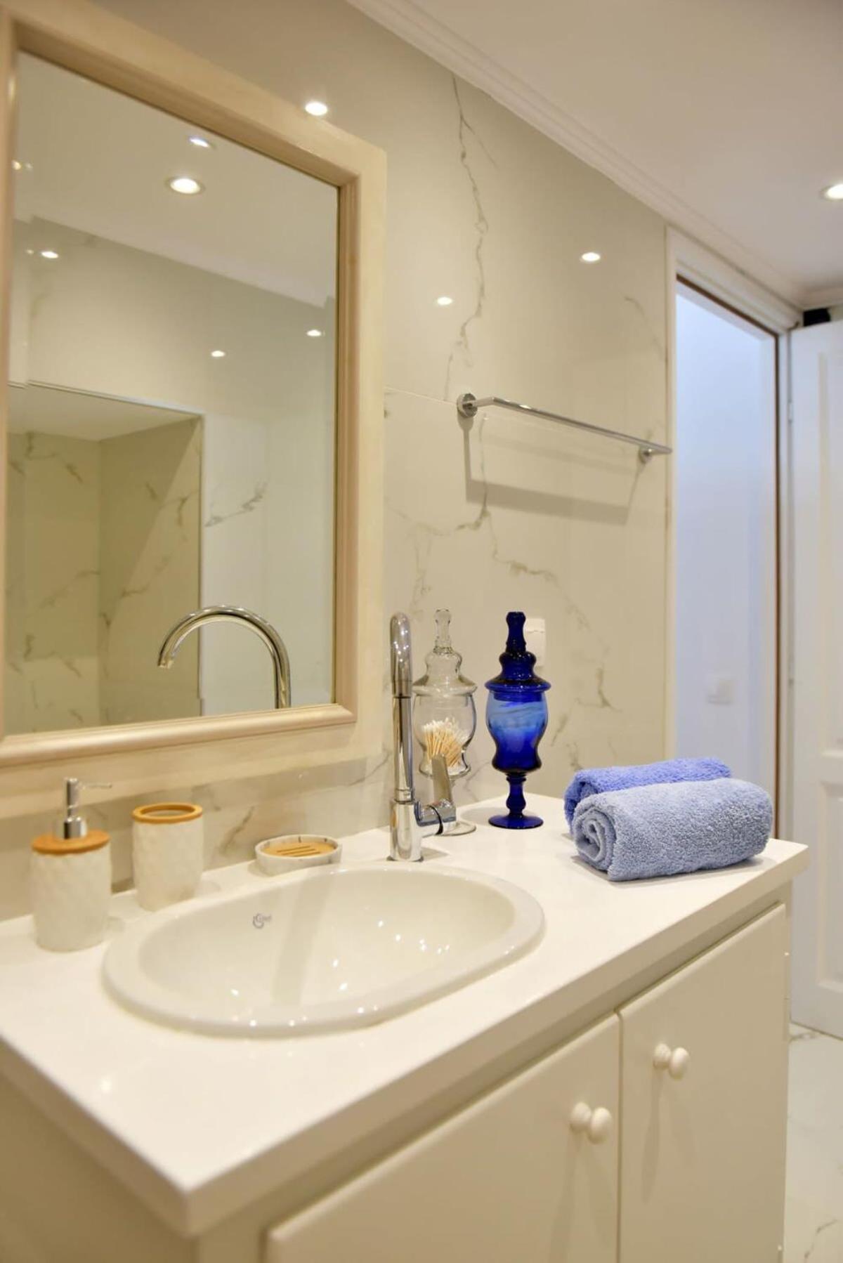 Tatil Evi A Sea-licious Vacation - Chic & Style In Hydra İdra