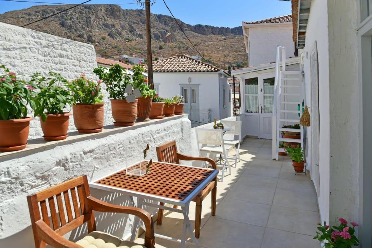 Tatil Evi A Sea-licious Vacation - Chic & Style In Hydra *